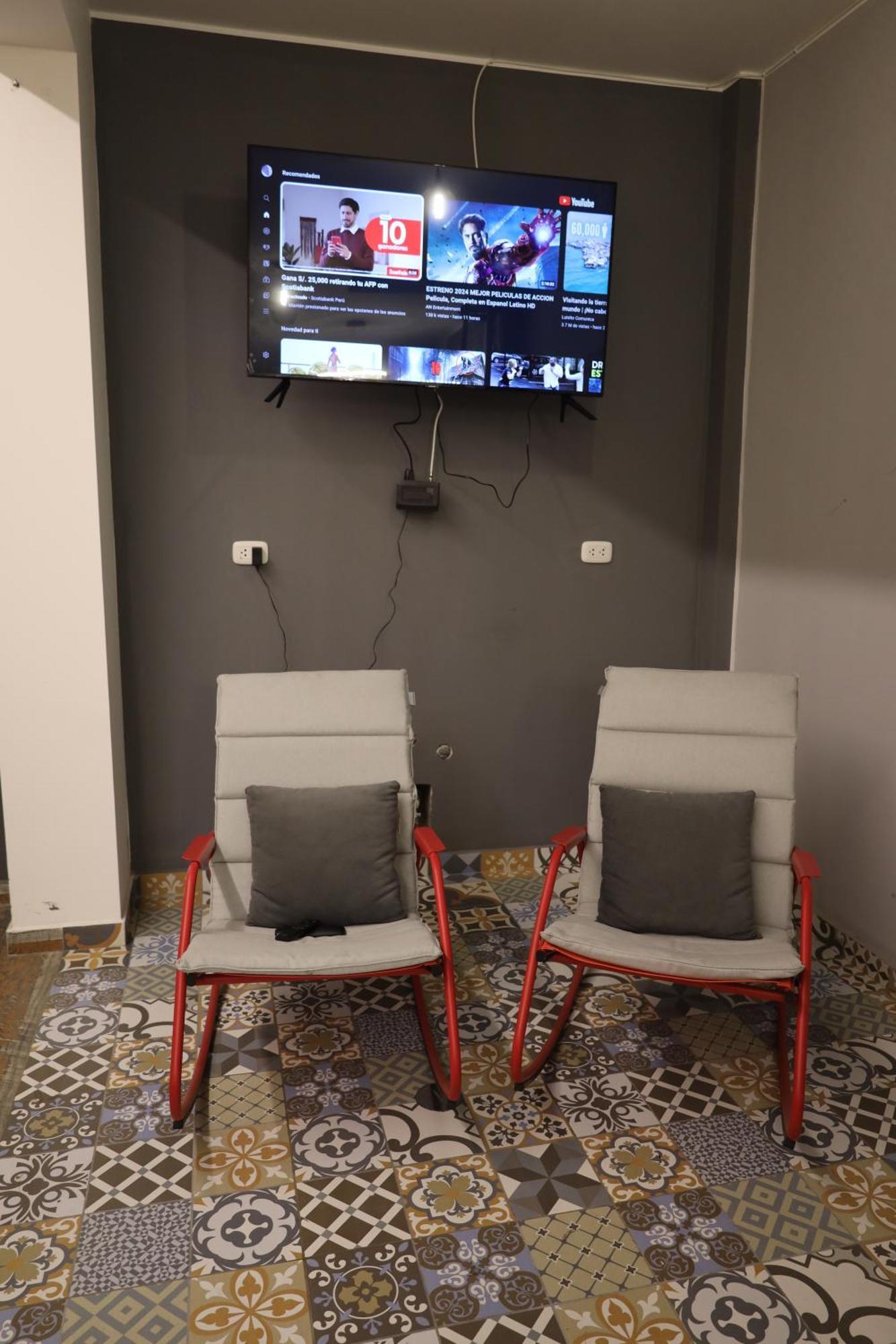 Sabina Aeropuerto Hostel Lima Zewnętrze zdjęcie